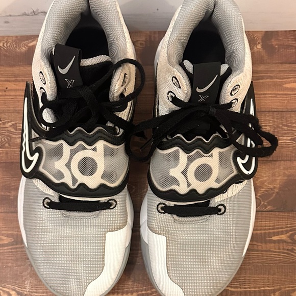 Mens Nike KD Trey 5 X \'Sneakers - Wolf Grey\' size 8.5 main image 4